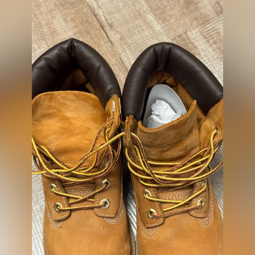 Timberland Boots - Picture 6 of 8